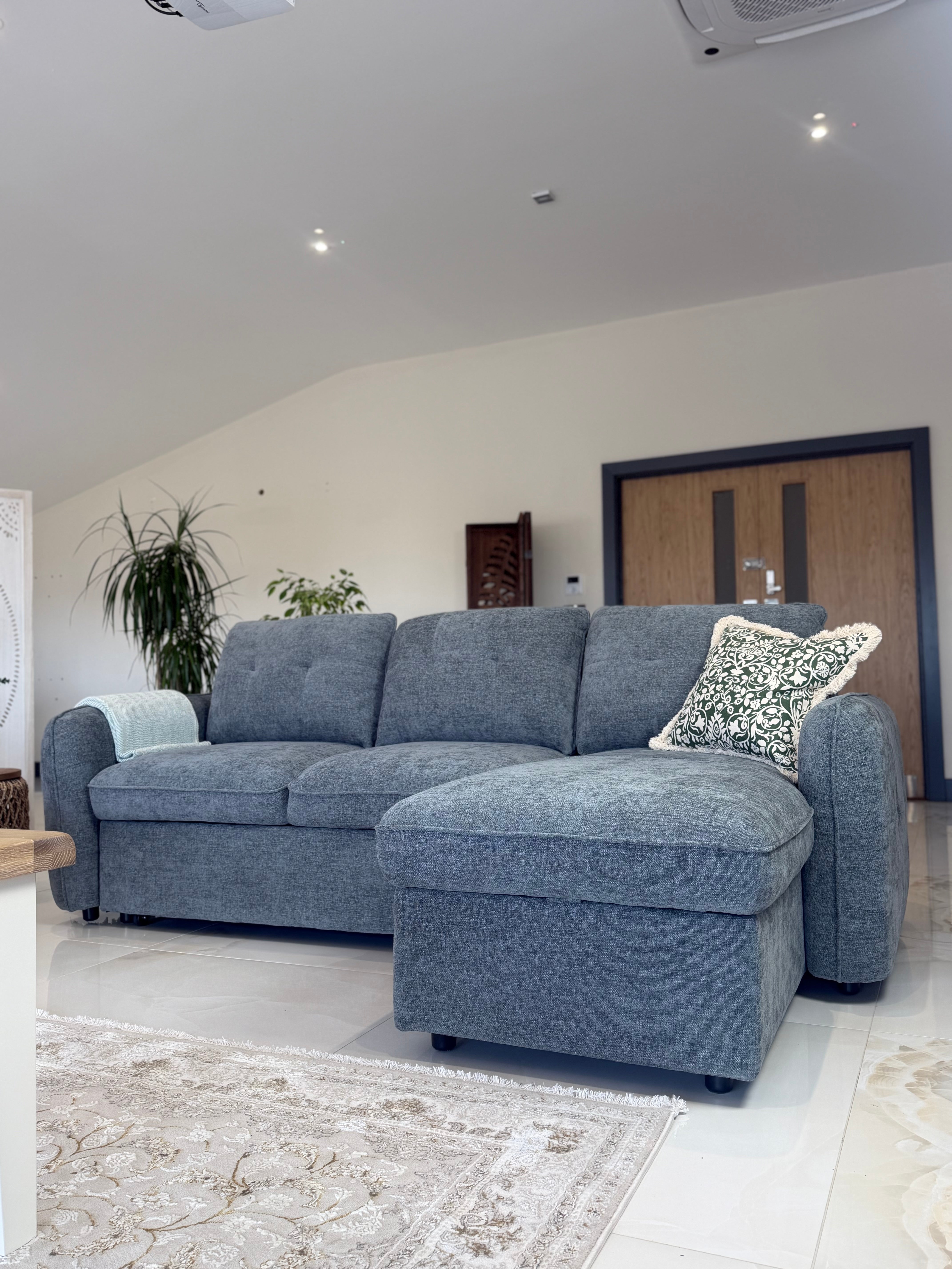 Moscow corner sofa with storage