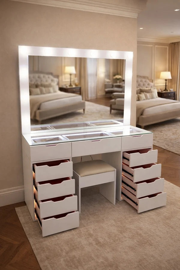 Hollywood dressing table