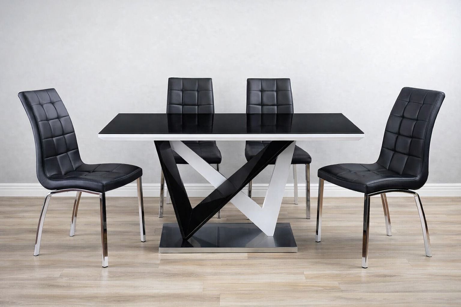 Eagle dining table with four chairs
