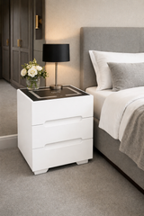 Goncha bedside