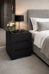 Goncha bedside