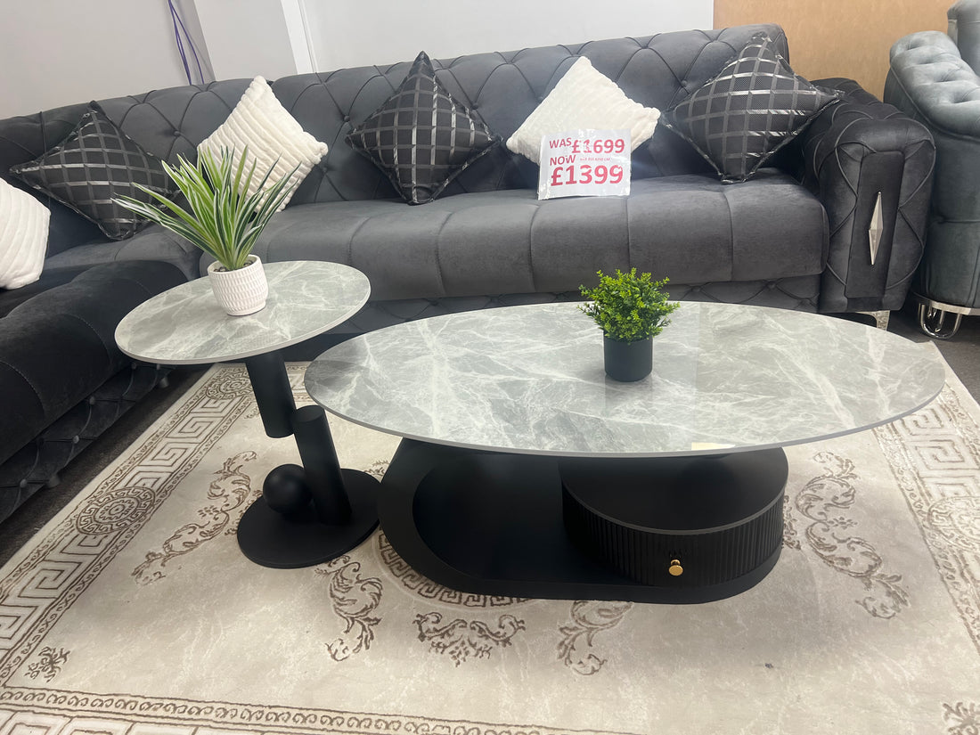 Florida coffee table with side table