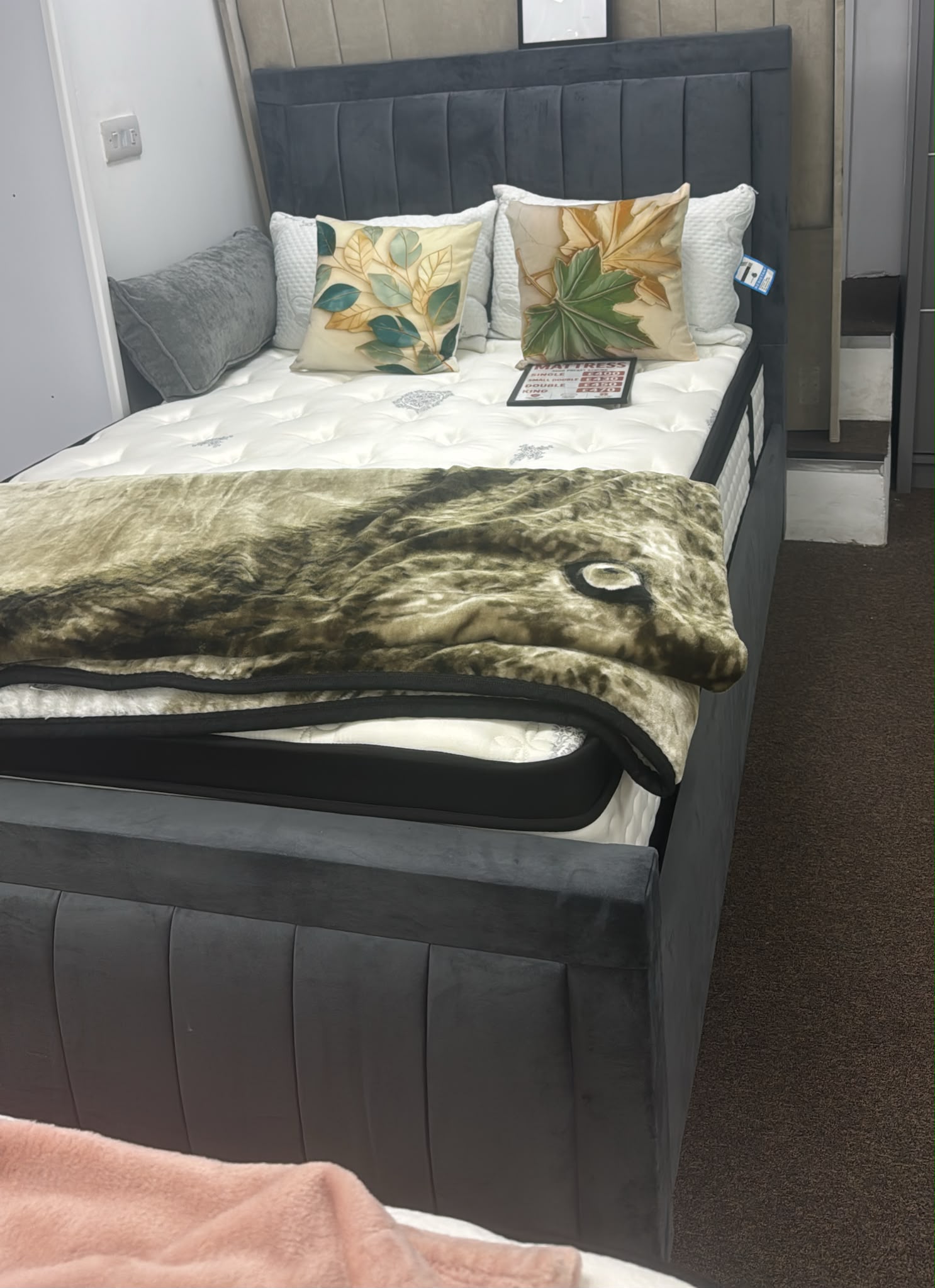 small double Bed and mattress