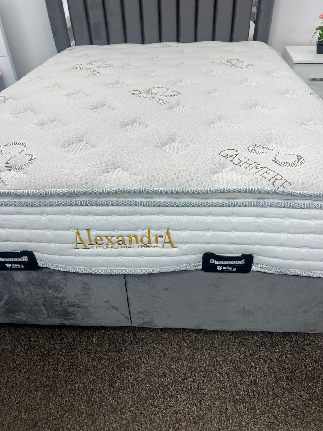 Alexdra hybrid mattress